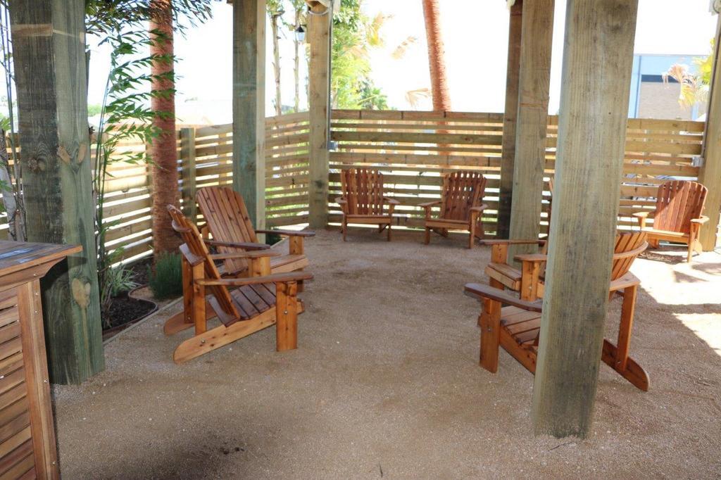 Camp Coyoacan Hotel Port Aransas Exterior photo